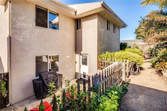$1,655,000 | 2560 Juniper Avenue, Morro Bay, CA 93442