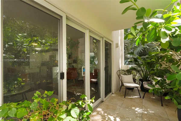 $780,000 | 1005 8th Street, Unit 206, Miami Beach, FL 33139