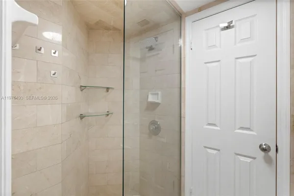 $780,000 | 1005 8th Street, Unit 206, Miami Beach, FL 33139