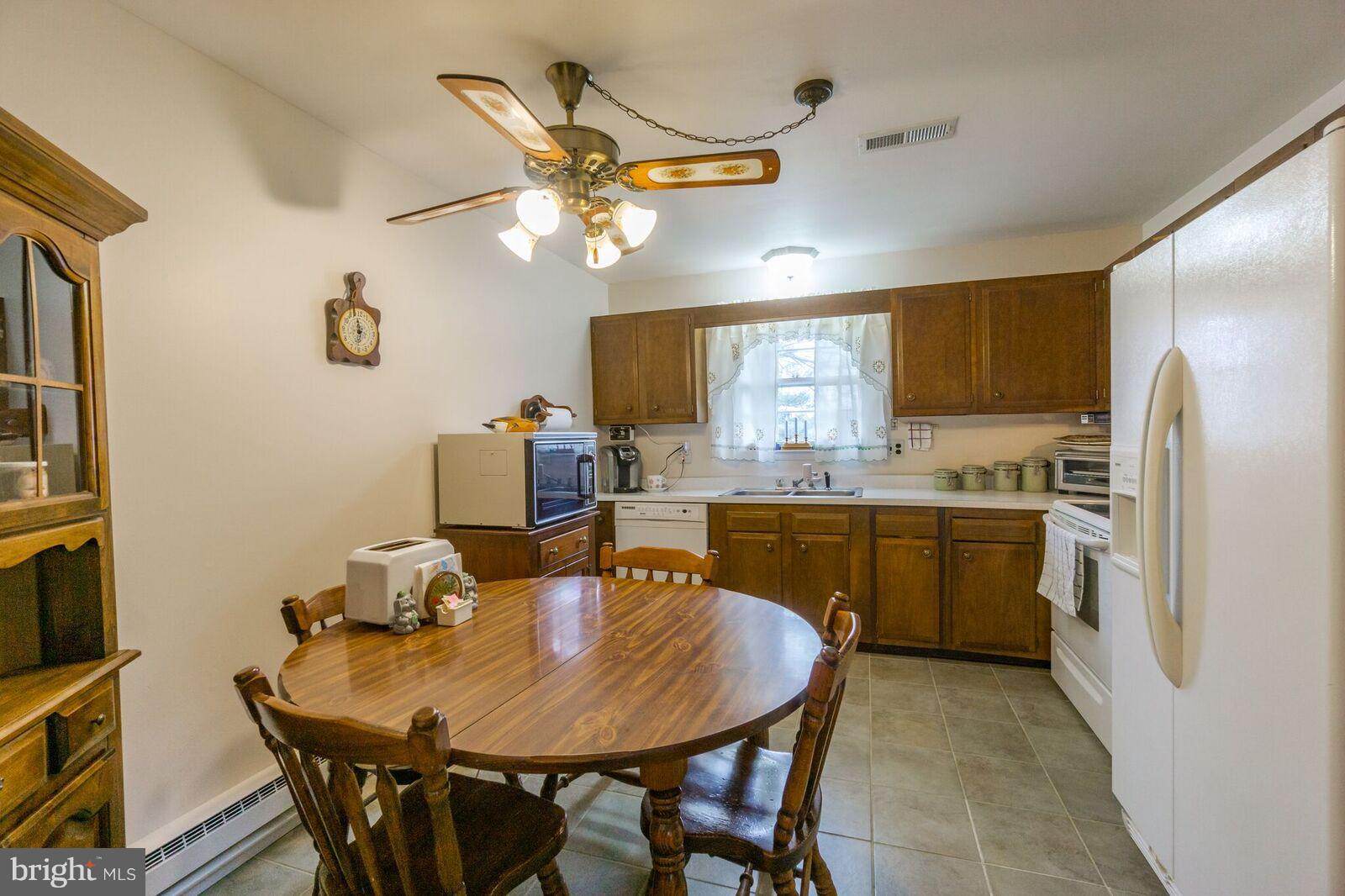 4475 Bethel Road Boothwyn, PA 19061 - Photo 13 of 32 Kitchen