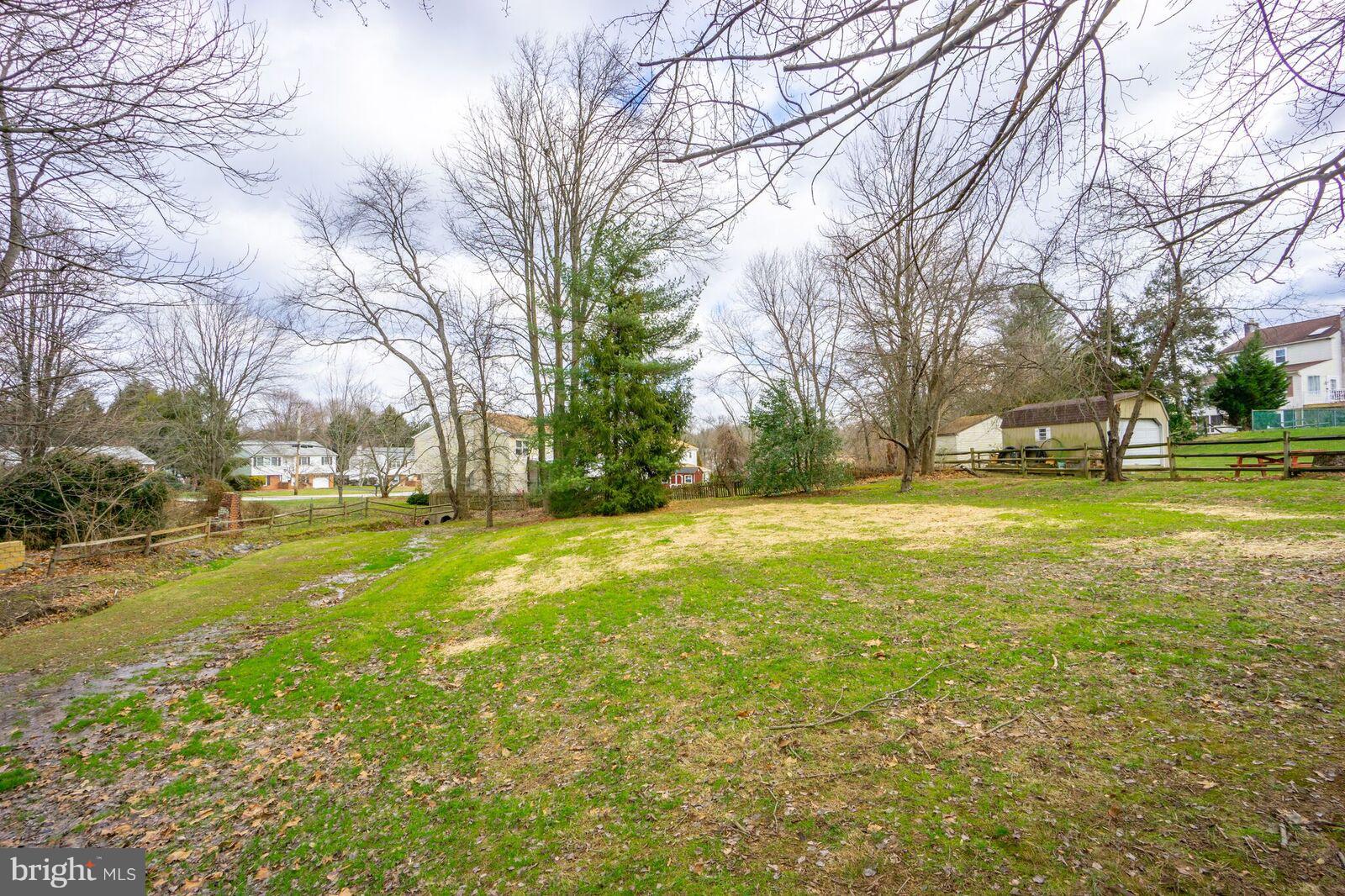 4475 Bethel Road Boothwyn, PA 19061 - Photo 4 of 32 Backyard