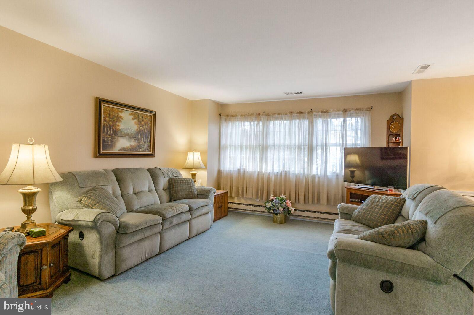 4475 Bethel Road Boothwyn, PA 19061 - Photo 7 of 32 Living Room