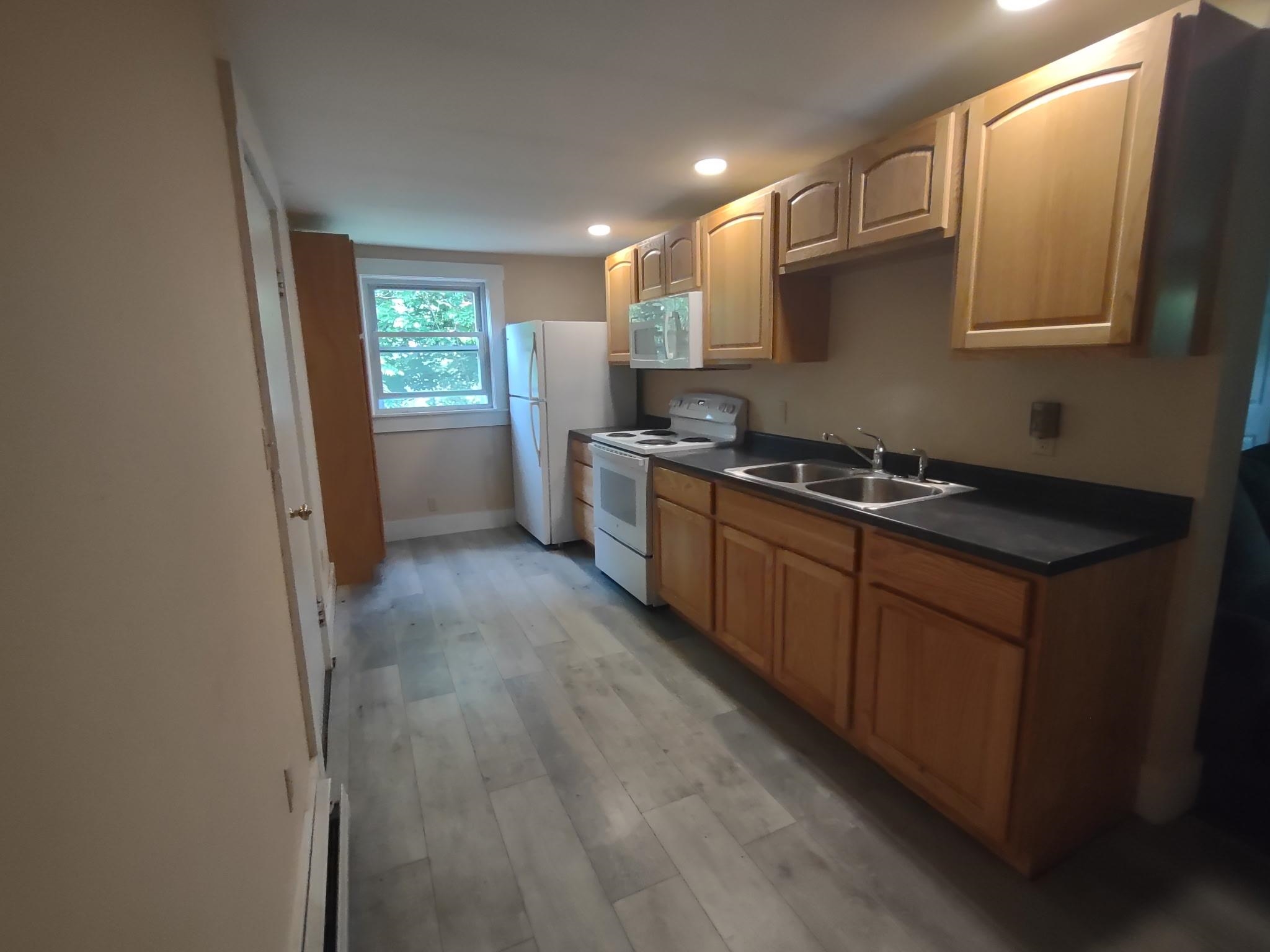 9 Merchant Street, Unit 7 Walpole, NH 03609 - Photo 2 of 7 Gallery Image 2
