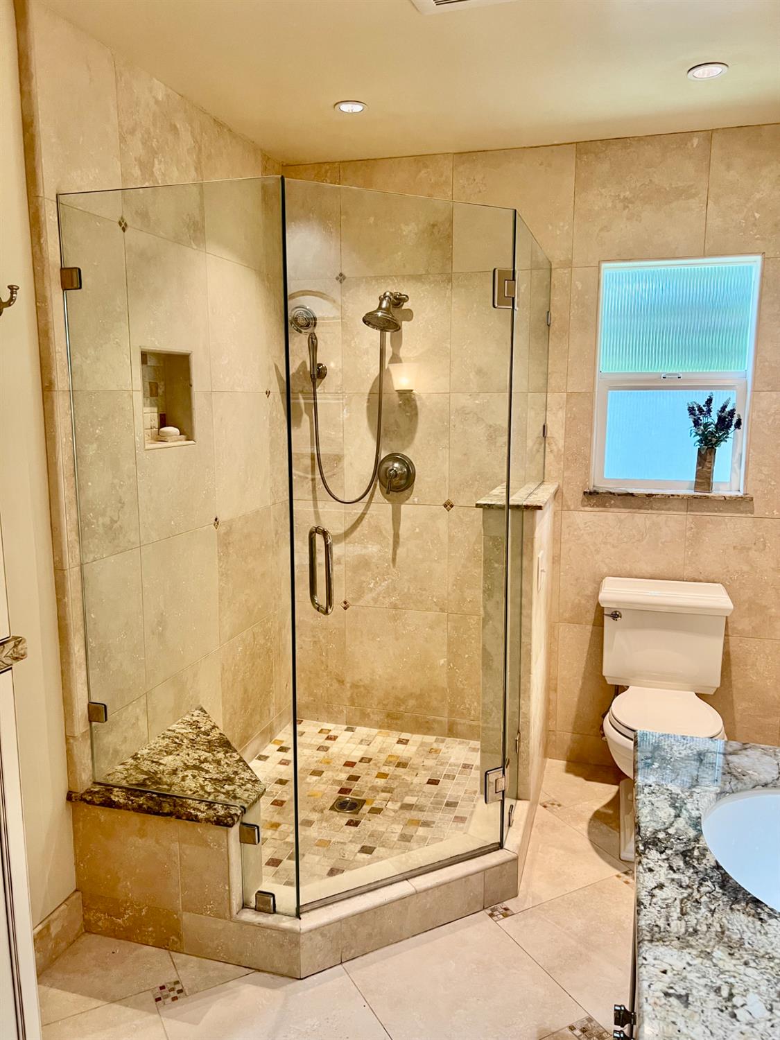 4400 Capri Way Sacramento, CA 95822 - Photo 15 of 31