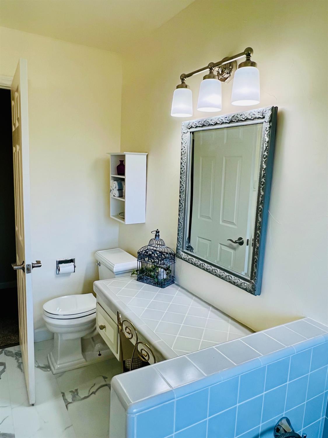 4400 Capri Way Sacramento, CA 95822 - Photo 22 of 31