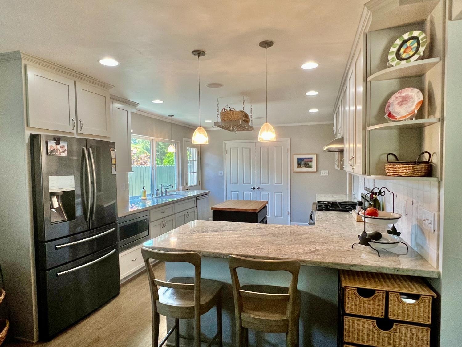 4400 Capri Way Sacramento, CA 95822 - Photo 5 of 31