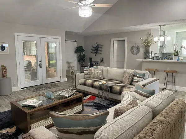 $2,650 | 14227 Sandfield Drive, Houston, TX 77077