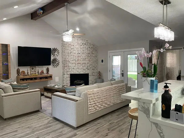 $2,650 | 14227 Sandfield Drive, Houston, TX 77077