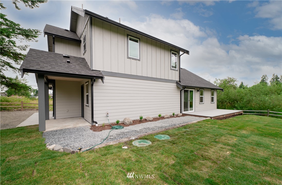 4558 Hall Road Blaine, WA 98230 - Photo 4 of 32