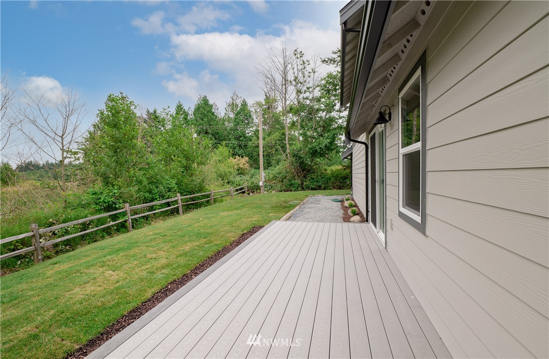 4558 Hall Road Blaine, WA 98230 - Photo 6 of 32