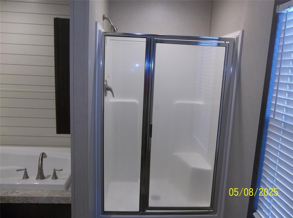 531 Blair Road Waxahachie, TX 75165 - Photo 26 of 40 Full bath with a shower stall