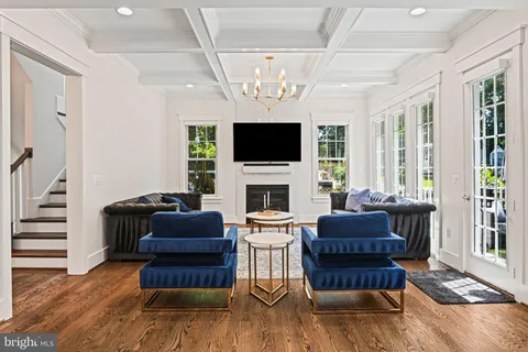 $1,950,000 | 1416 Ross Drive Southwest, Vienna, VA 22180