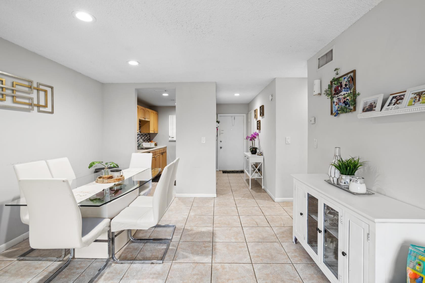 8930 Southwest 19th Street, Unit C Boca Raton, FL 33433 - Photo 8 of 22 Photo 8