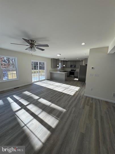 144 Pratts Branch Road Felton, DE 19943 - Photo 13 of 39 a view of livingroom with workspace and a window