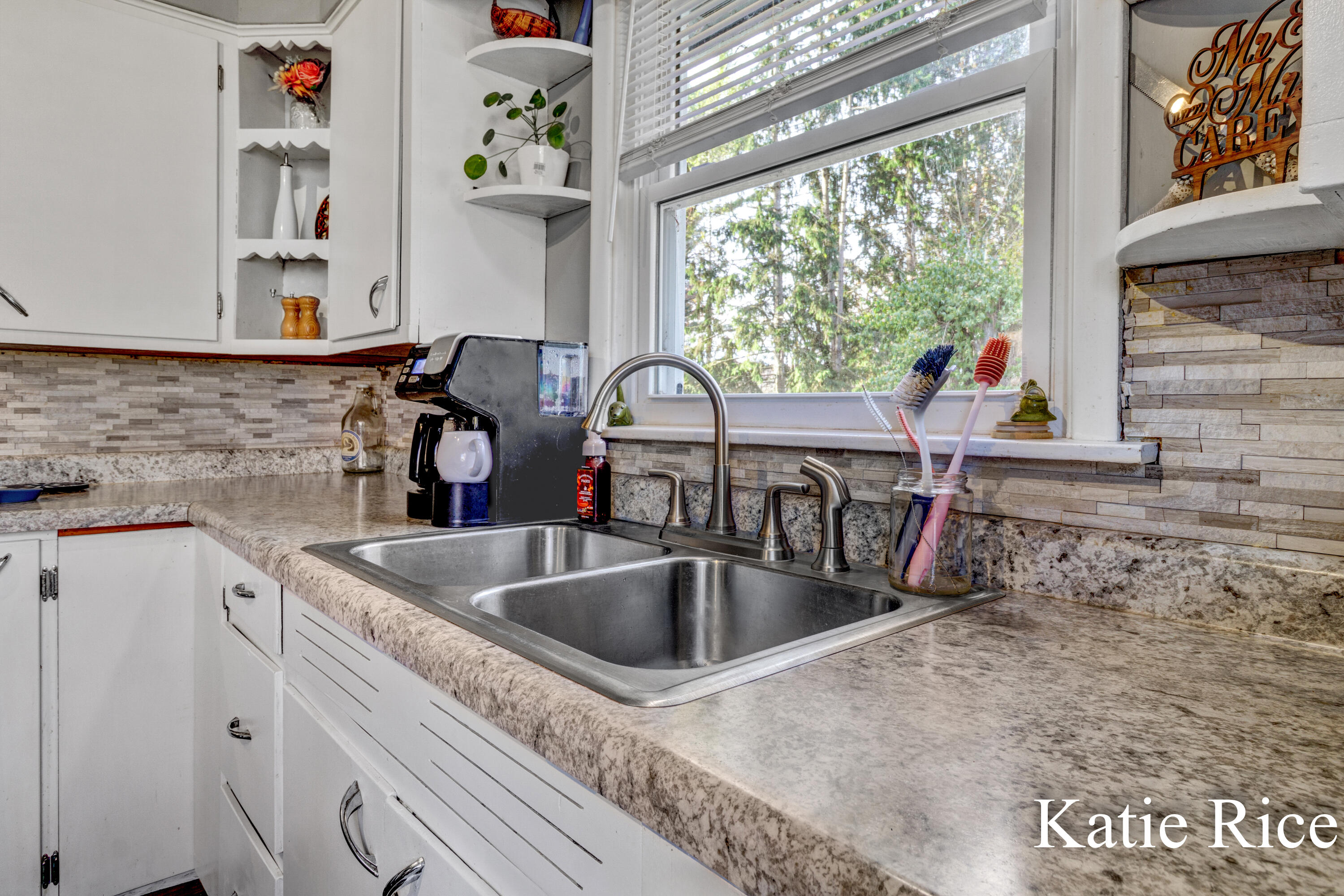 665 Horton Road Muskegon, MI 49445 - Photo 12 of 44 Katie Rice - 665 Horton Road (45)-12