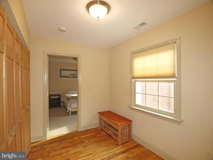 304 Dennis Avenue Silver Spring, MD 20901 - Photo 22 of 25 Laundry