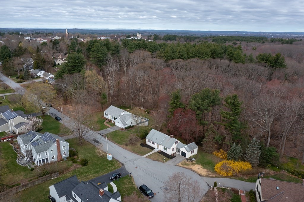 16 Robandy Road Andover, MA 01810 - Photo 22 of 24 Gallery Image 22