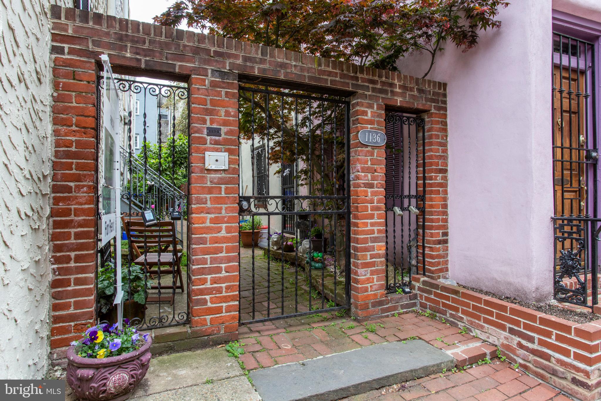 1134 Waverly Street, Unit R4 Philadelphia, PA 19147 - Photo 1 of 20 Gallery Image 1