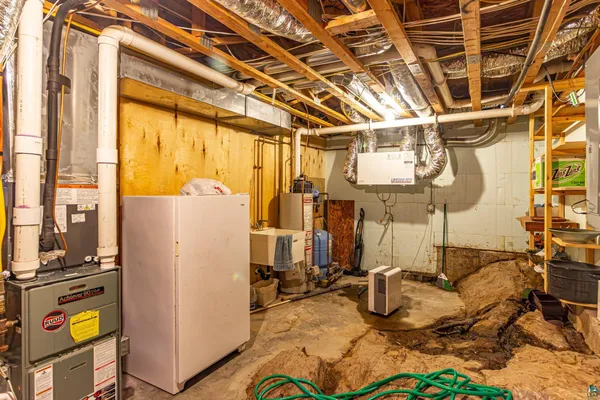 $619,000 | 3062 Snowbank Lake Road, Ely, MN 55731