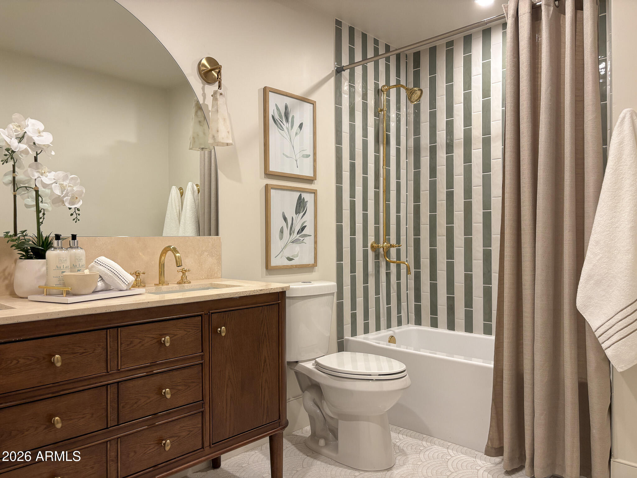 3131 East Las Rocas Drive Phoenix, AZ 85028 - Photo 13 of 22 LR-12