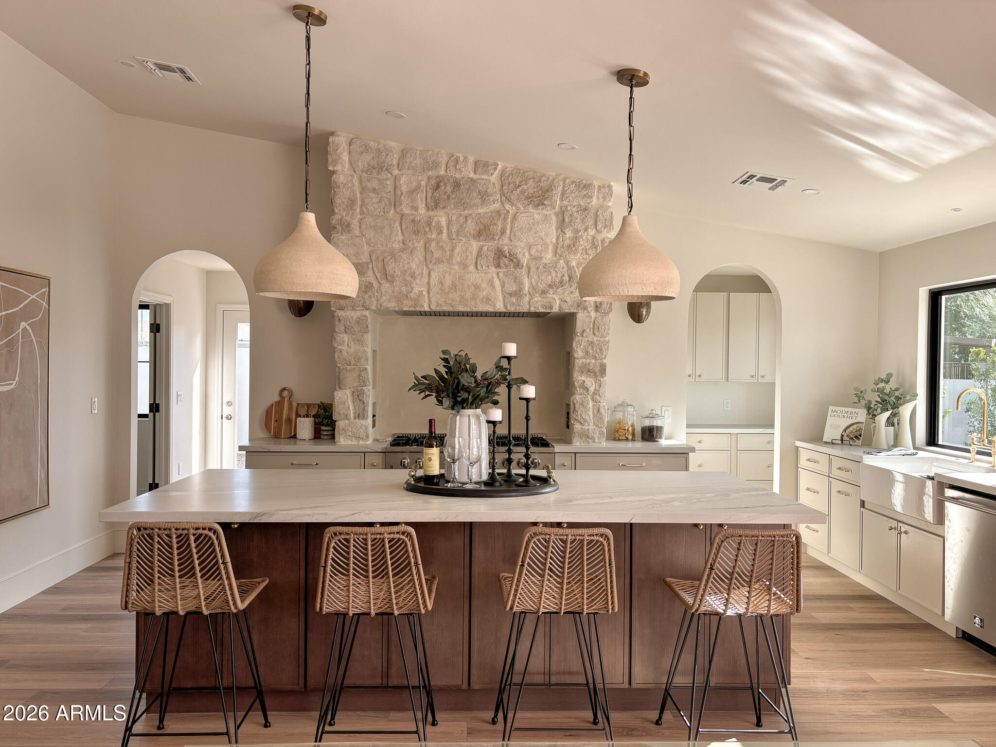 3131 East Las Rocas Drive Phoenix, AZ 85028 - Photo 6 of 22 LR-06