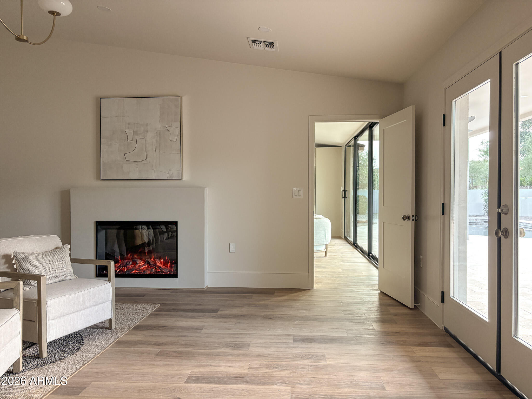 3131 East Las Rocas Drive Phoenix, AZ 85028 - Photo 10 of 22 LR-09b