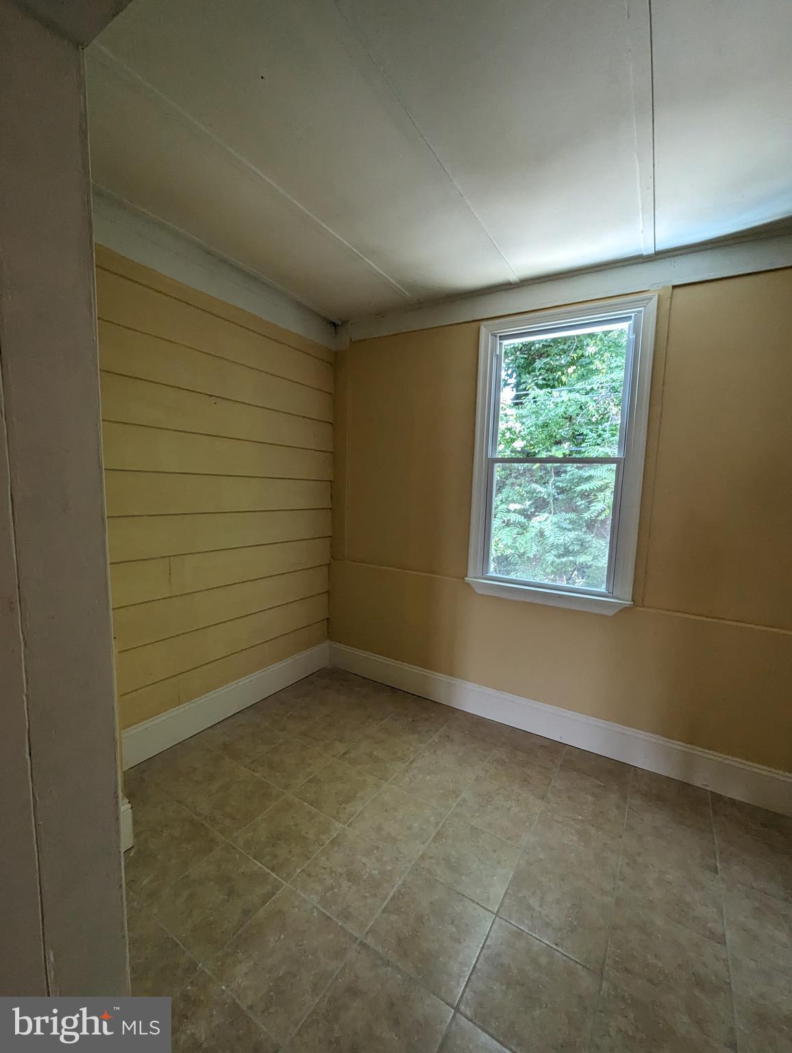 176 Sherbrook Boulevard Upper Darby, PA 19082 - Photo 13 of 39