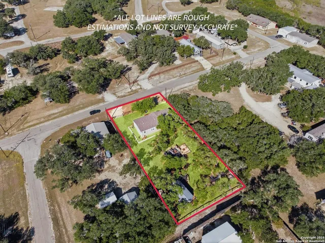 an aerial view of a yard