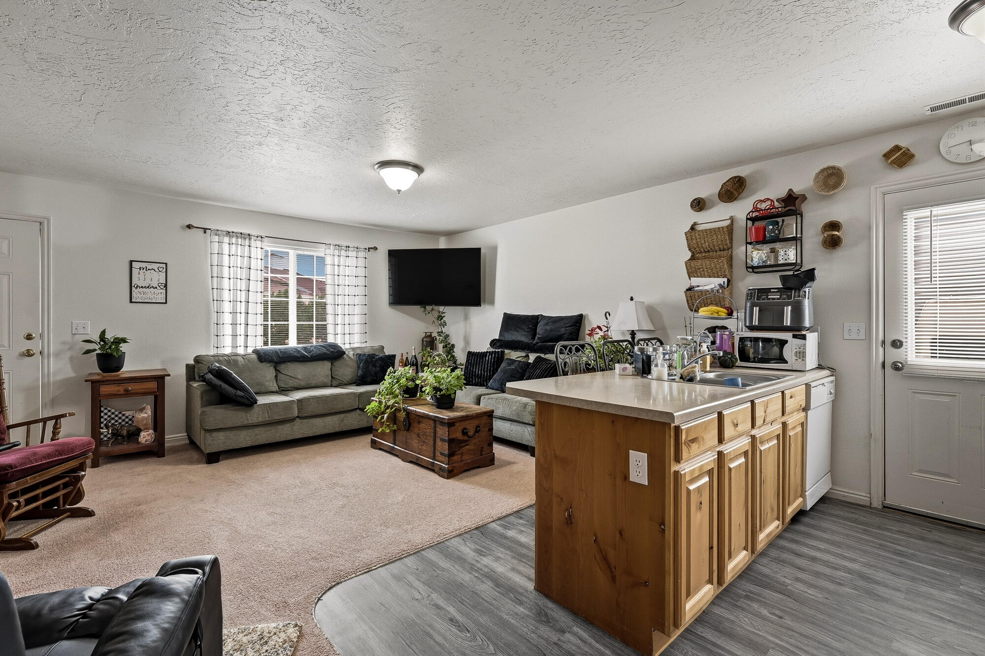 577-593 East Nichols Canyon Road, Unit 577579 & 591593 RV GARAGE Cedar City, UT 84721 - Photo 11 of 102 A functional layout that fits the needs of many renters.