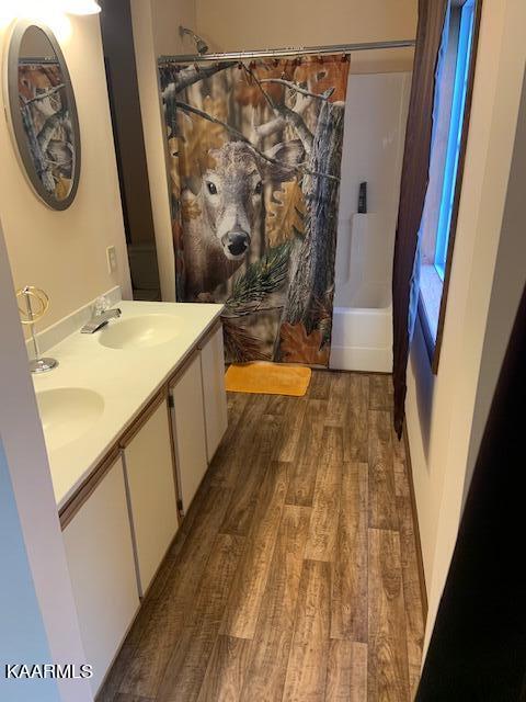 214 Robinson Road Tazewell, TN 37879 - Photo 25 of 36 master bathroom2