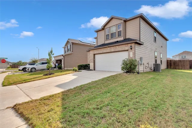 $369,999 | 105 Spotted Rail Ridge, Leander, TX 78641