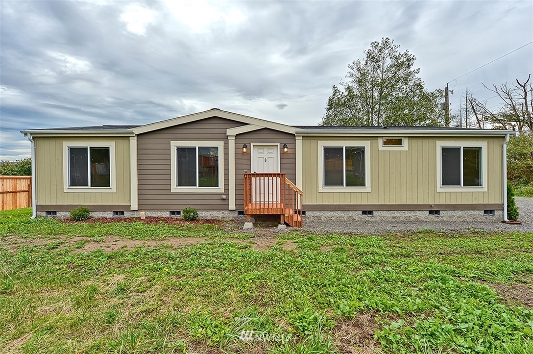 8476 Treevue Road Blaine, WA 98230 - Photo 1 of 29 Gallery Image 1