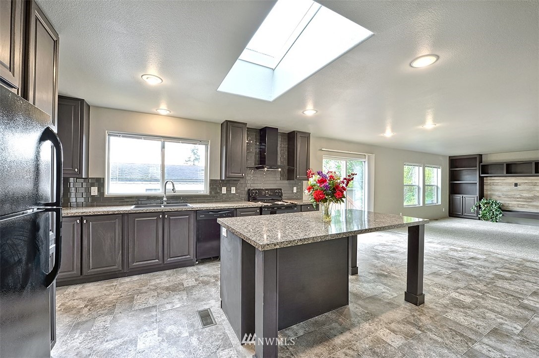 8476 Treevue Road Blaine, WA 98230 - Photo 17 of 29 Gallery Image 17