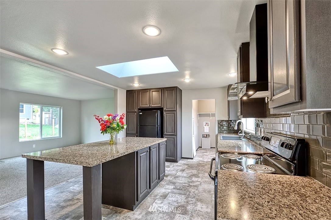 8476 Treevue Road Blaine, WA 98230 - Photo 18 of 29 Gallery Image 18