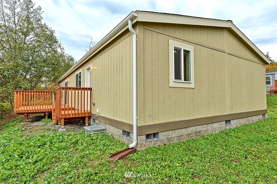 8476 Treevue Road Blaine, WA 98230 - Photo 3 of 29 Gallery Image 3
