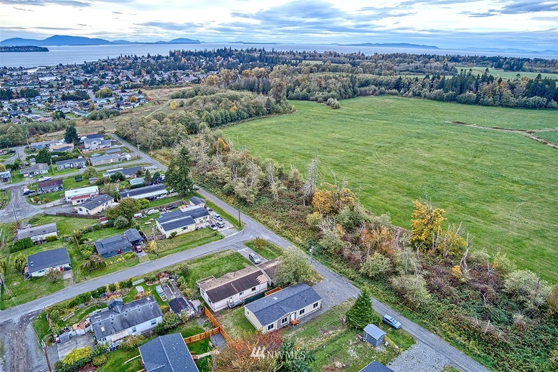 8476 Treevue Road Blaine, WA 98230 - Photo 8 of 29 Gallery Image 8