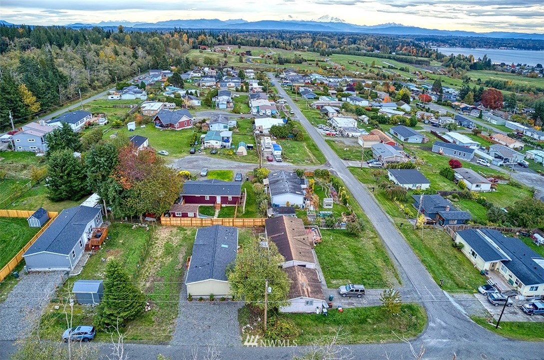 8476 Treevue Road Blaine, WA 98230 - Photo 9 of 29 Gallery Image 9