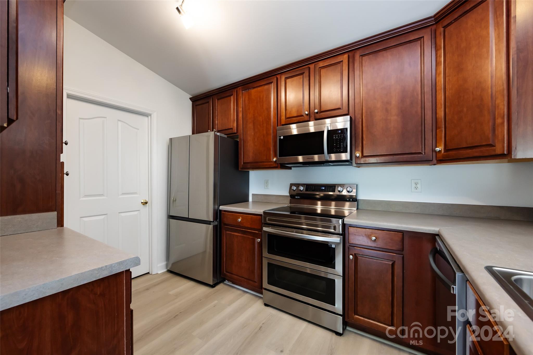 17123 Doe Valley Court Cornelius, NC 28031 - Photo 12 of 35