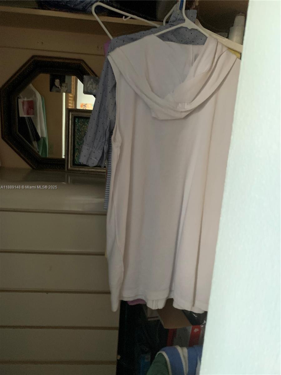 322 Taylor Street, Unit 2D Hollywood, FL 33019 - Photo 27 of 47