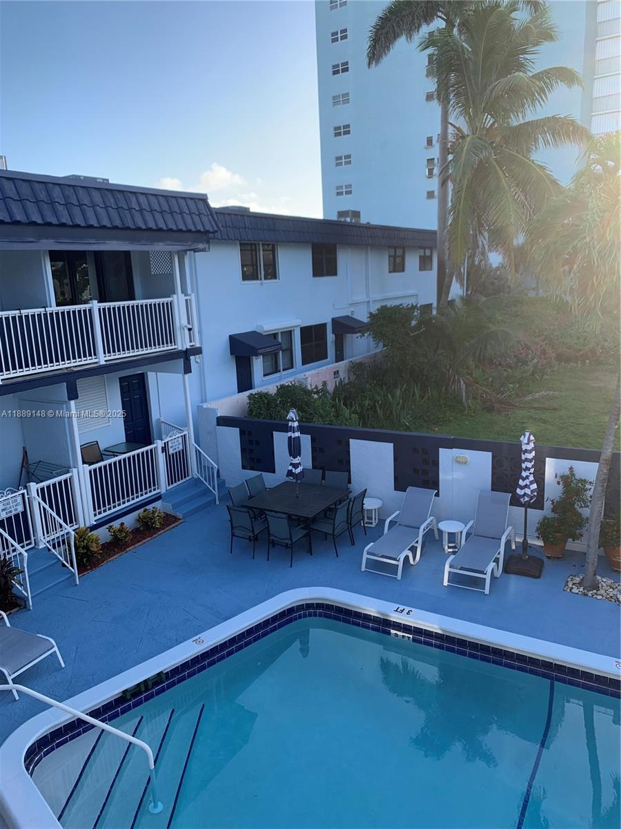 322 Taylor Street, Unit 2D Hollywood, FL 33019 - Photo 35 of 47