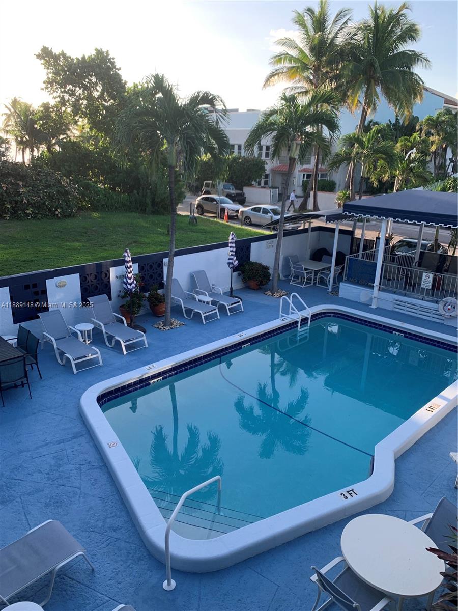 322 Taylor Street, Unit 2D Hollywood, FL 33019 - Photo 46 of 47