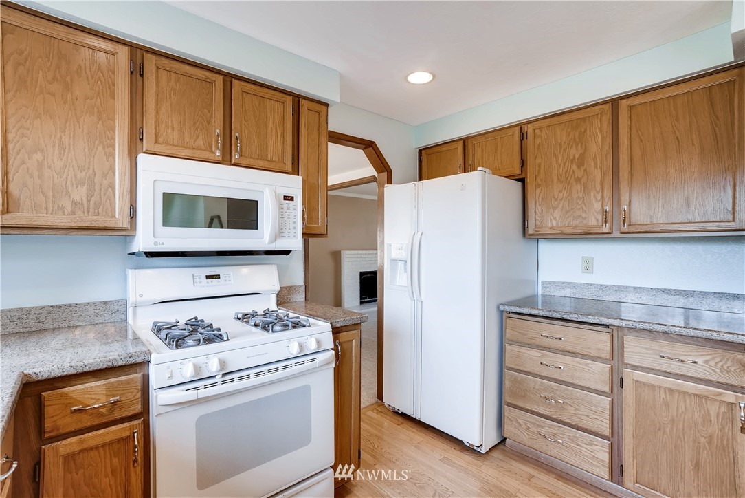 23708 19th Drive Southeast Bothell, WA 98021 - Photo 7 of 22