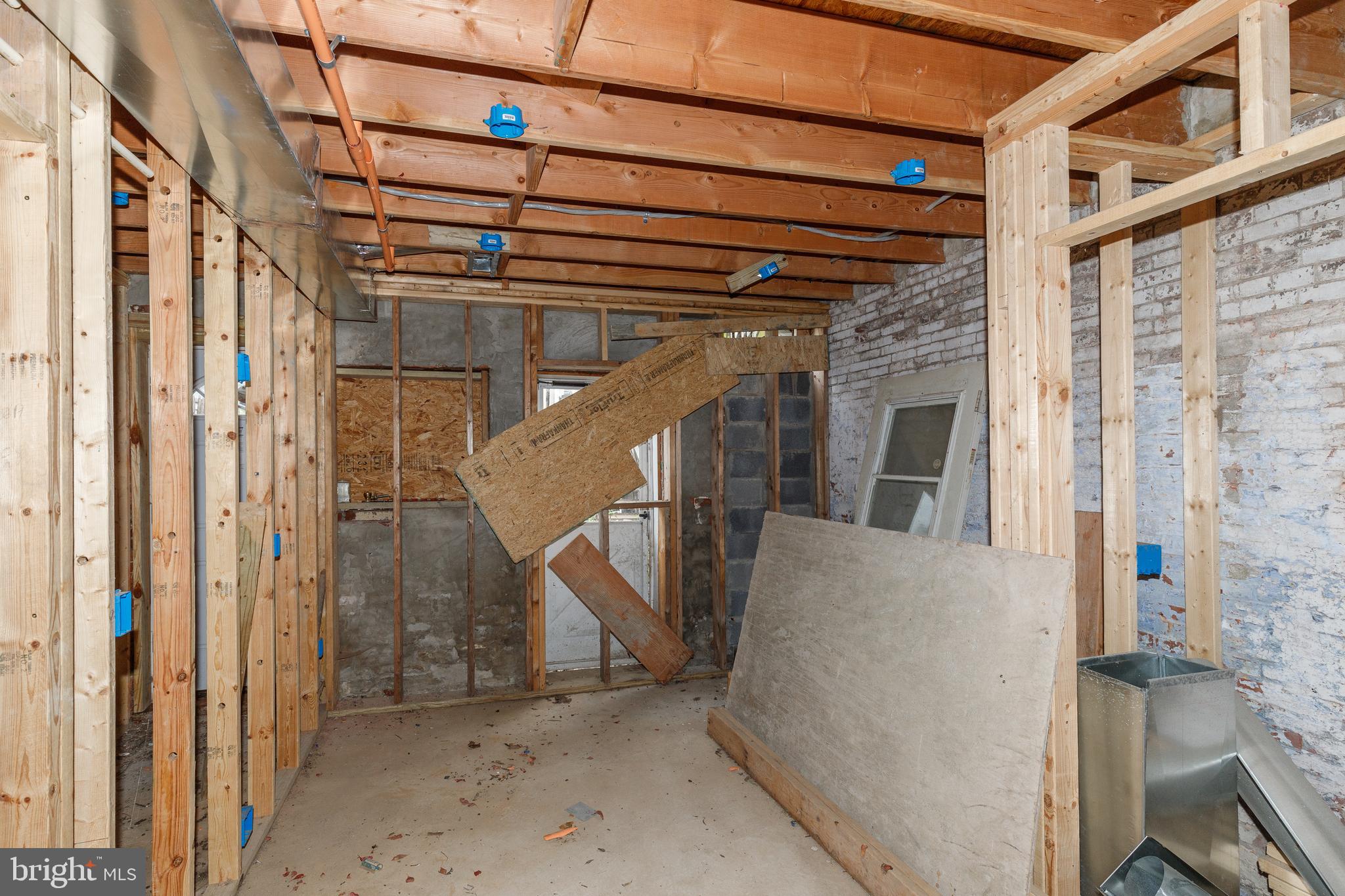 1729 Light Street Baltimore, MD 21230 - Photo 15 of 37 a view of entryway