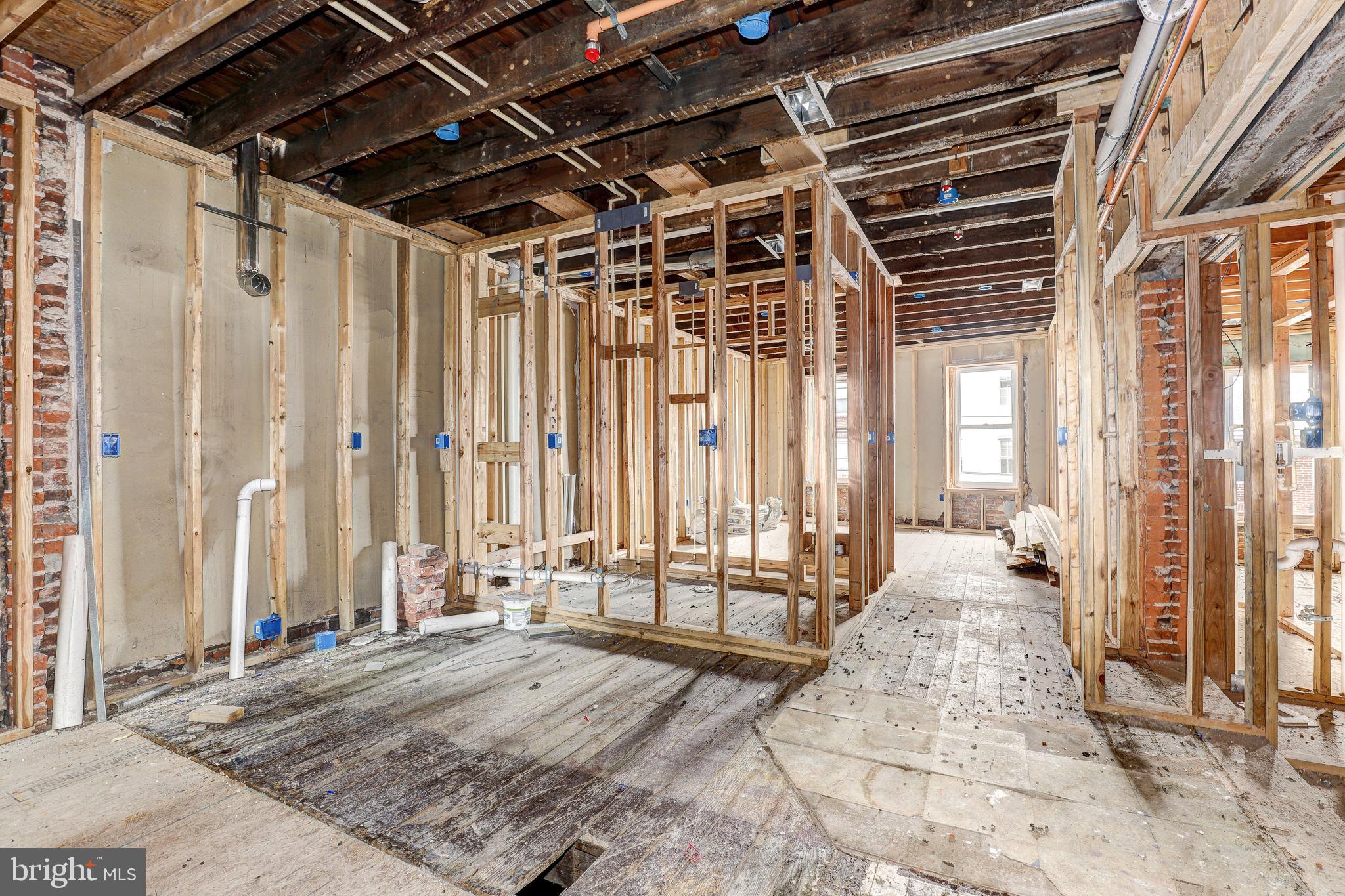 1729 Light Street Baltimore, MD 21230 - Photo 19 of 37 a view of an empty room