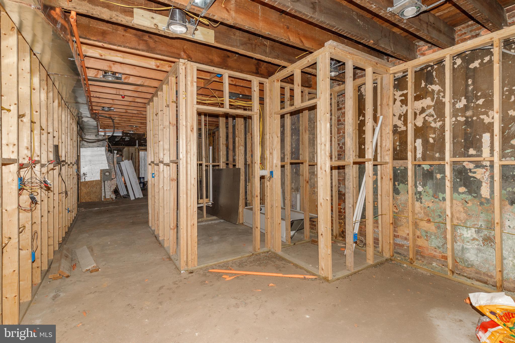 1729 Light Street Baltimore, MD 21230 - Photo 4 of 37