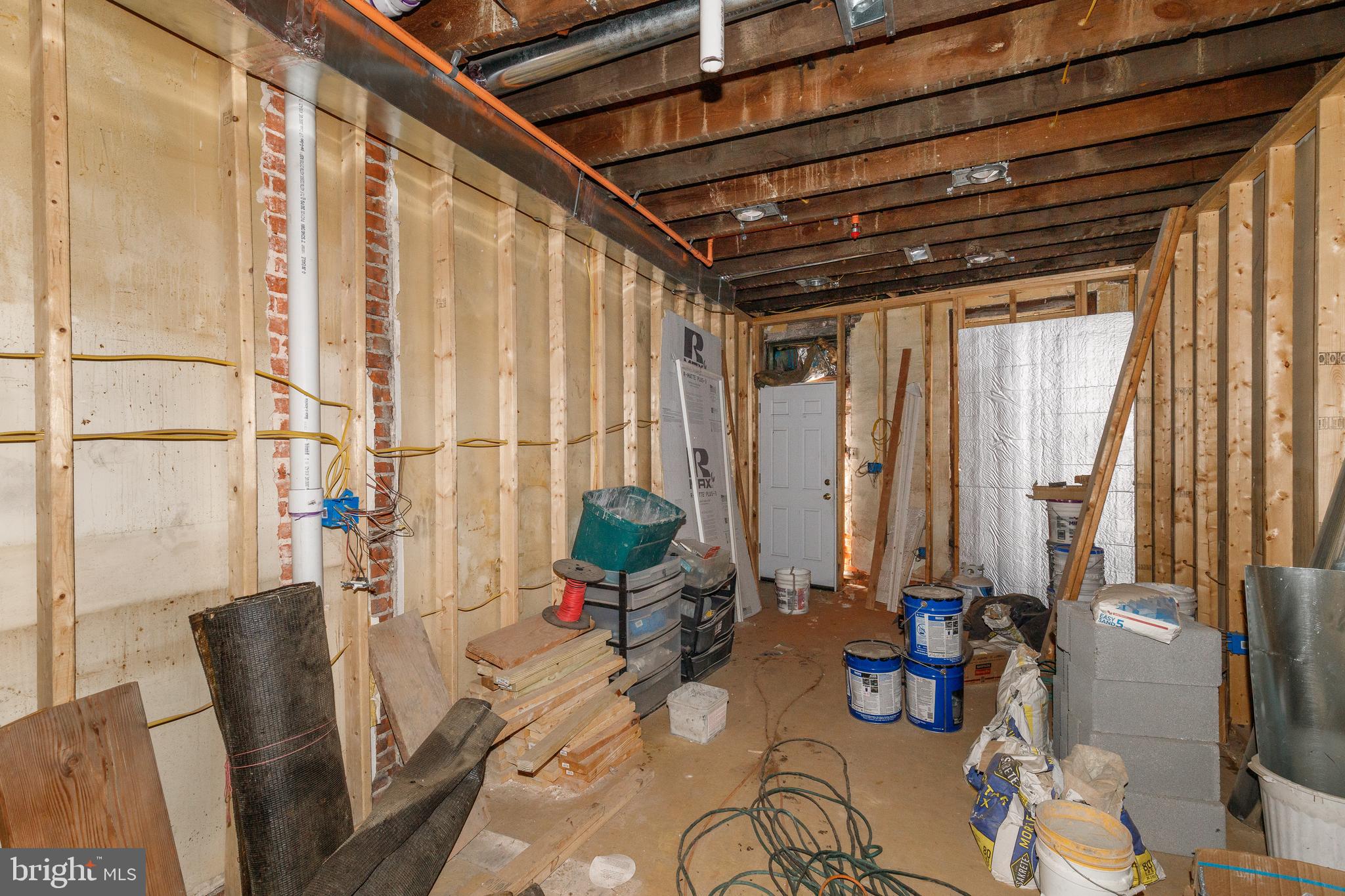 1729 Light Street Baltimore, MD 21230 - Photo 7 of 37 a living room with furniture and a large window