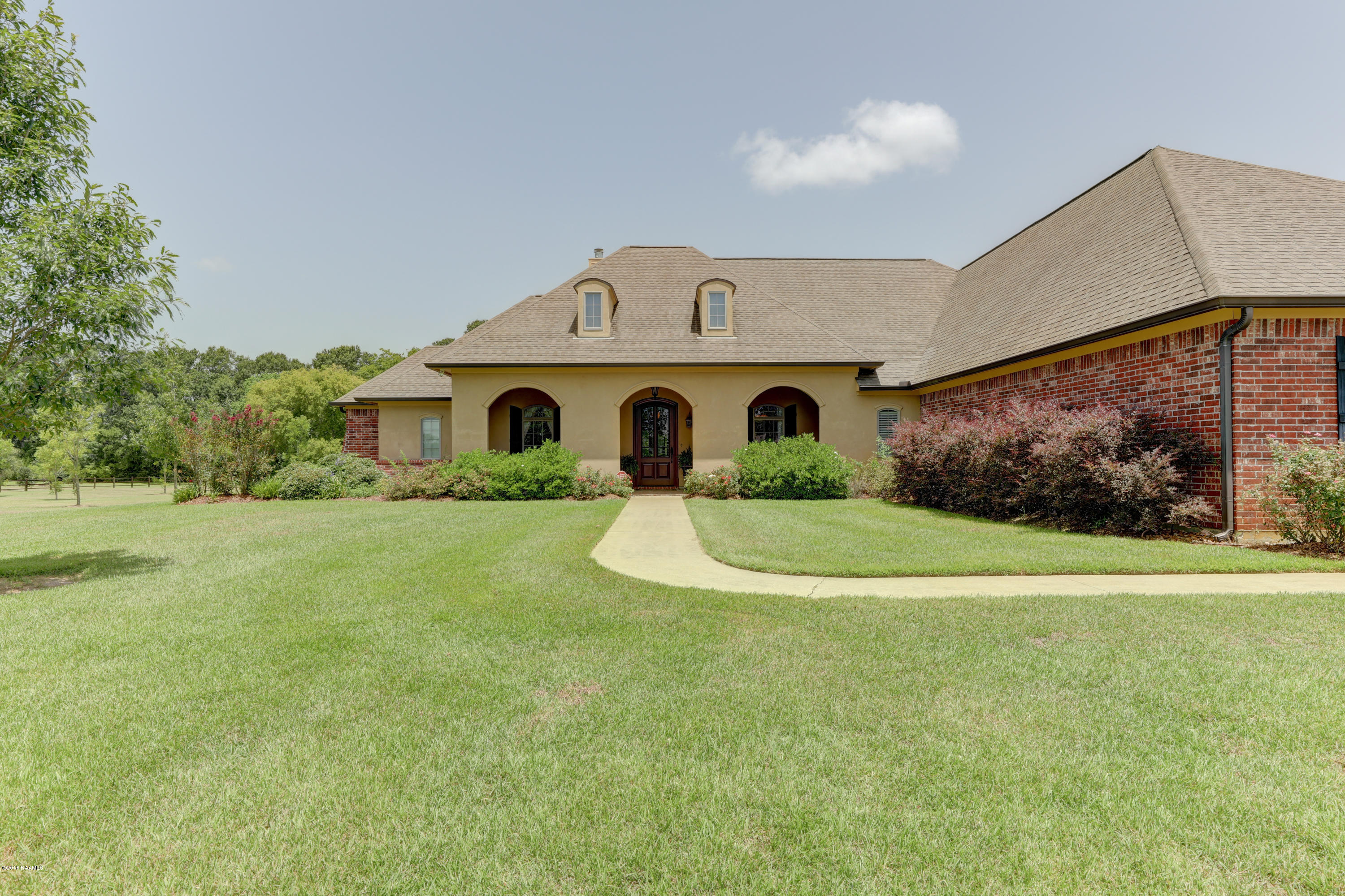 366 Rodeo Drive Opelousas, LA 70570 - Photo 3 of 49 Gallery Image 3