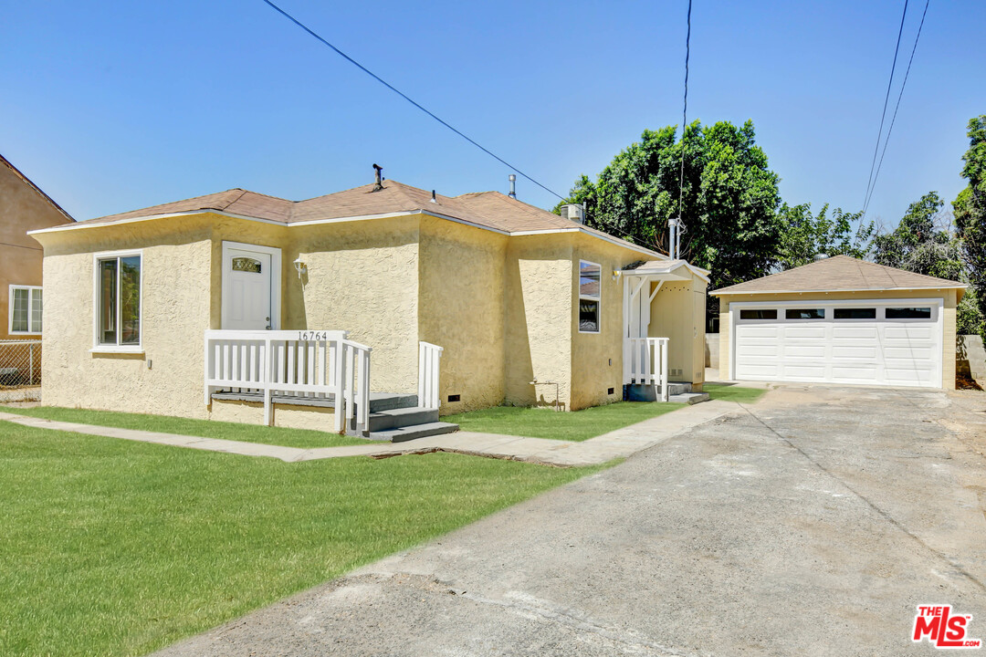 16764 Reed Street Fontana, CA 92336 - Photo 1 of 12