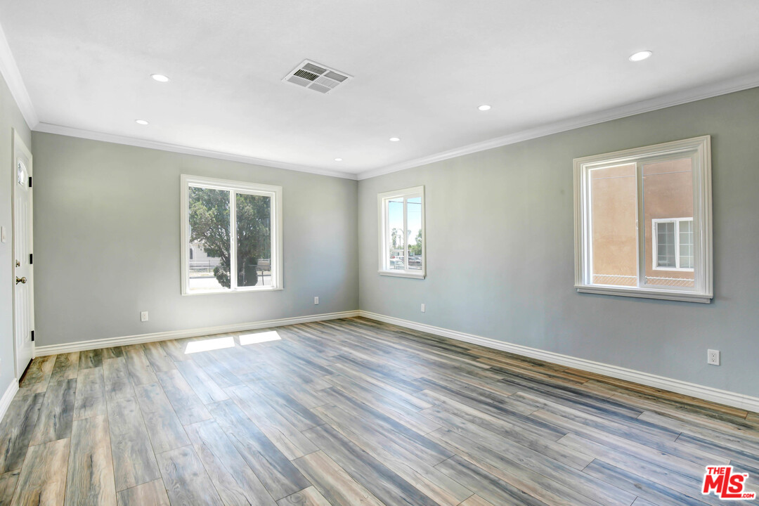 16764 Reed Street Fontana, CA 92336 - Photo 5 of 12