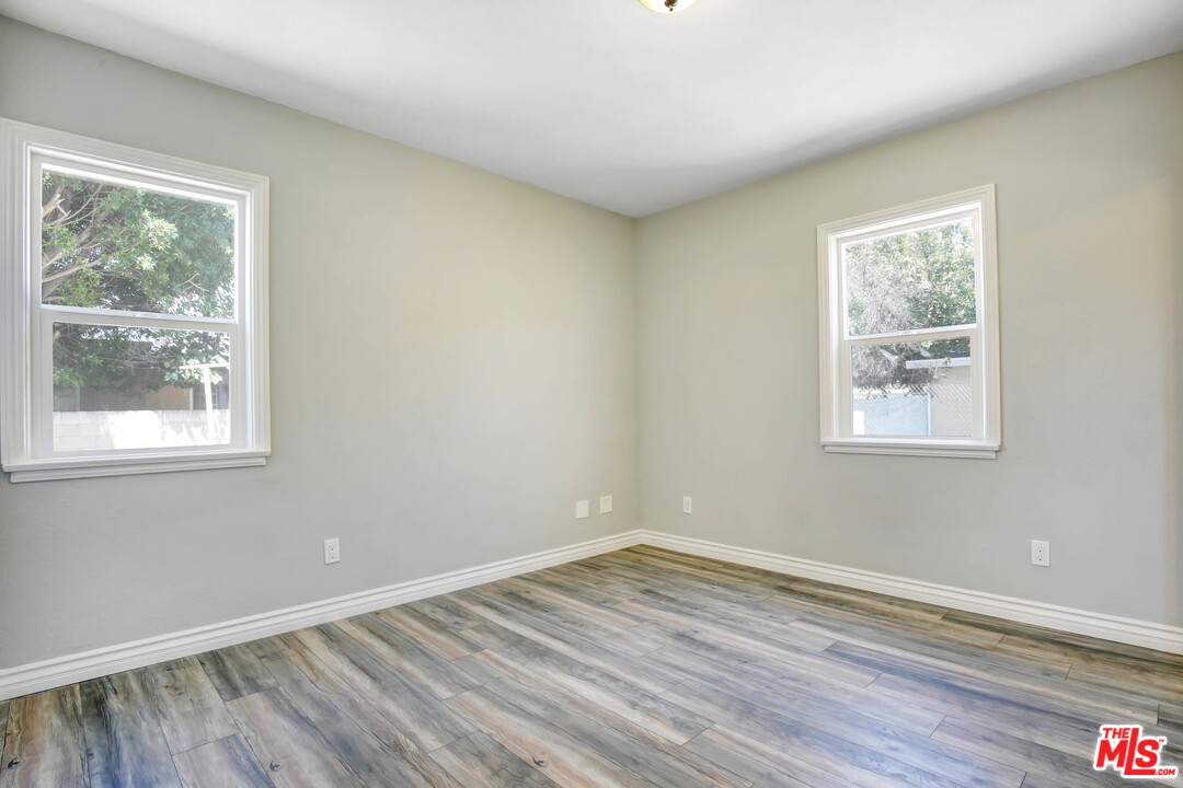 16764 Reed Street Fontana, CA 92336 - Photo 8 of 12